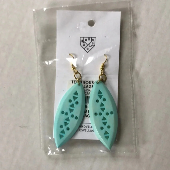 Turquoise  Drop Earrings - Picture 1 of 4
